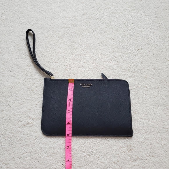 NWT Kate Spade Black Medium L-Zip Cameron Wristlet